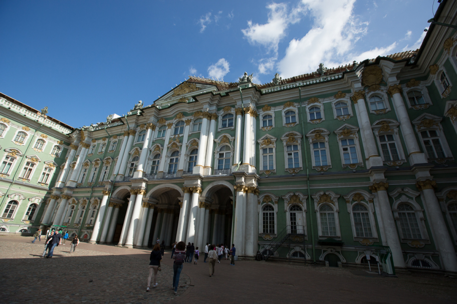 Эрмитаж: Дворец Эрмитаж в Санкт-Петербурге, Россия