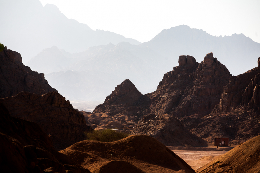 песчаные горы: Песчаные египетские горы.